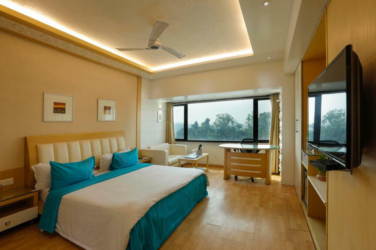 Shivoy Hotel Gorakhpur Eksteriør bilde
